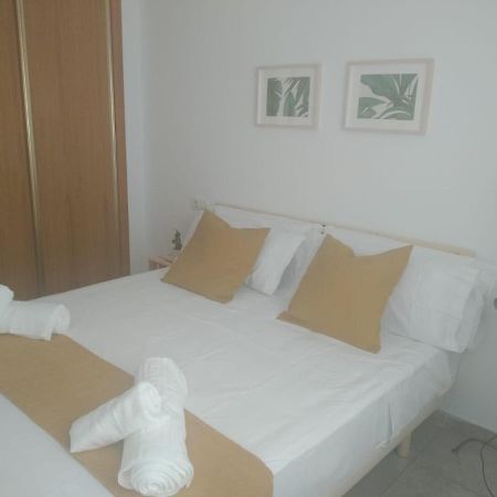 Love Rent4 Malaga Spiteri Exterior foto